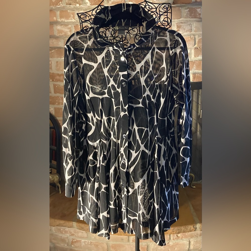 Damee, Inc. Black and White Sheer Patterned Flared Jacket